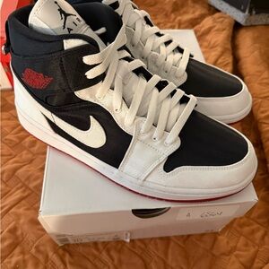 Brand New- wmns 10 Jordan 1 mid SE utility canvas white and black